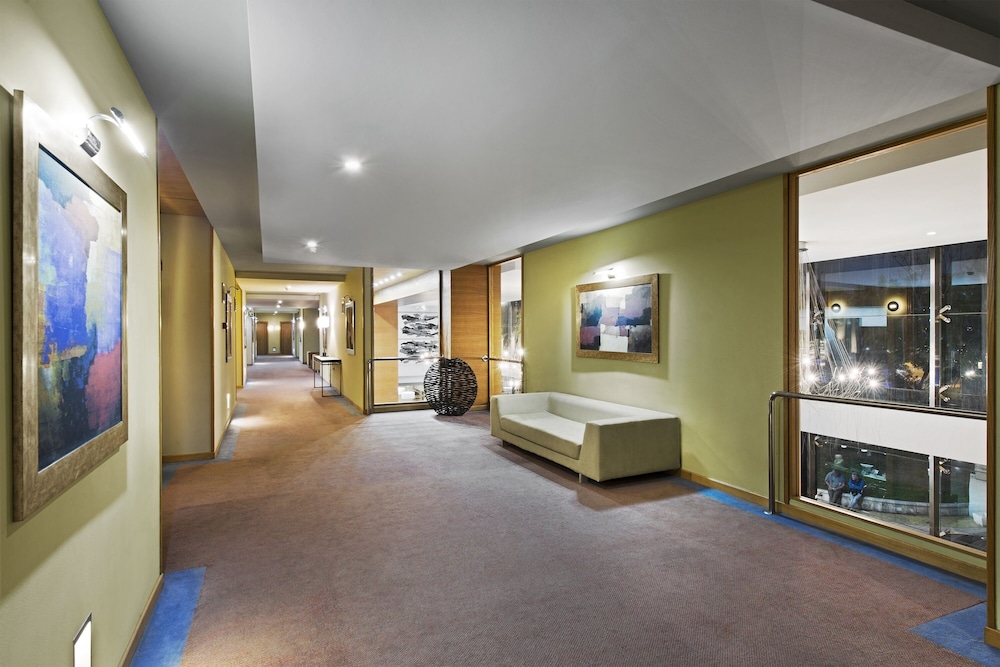 Elba Almeria Business & Convention Hotel 58/60