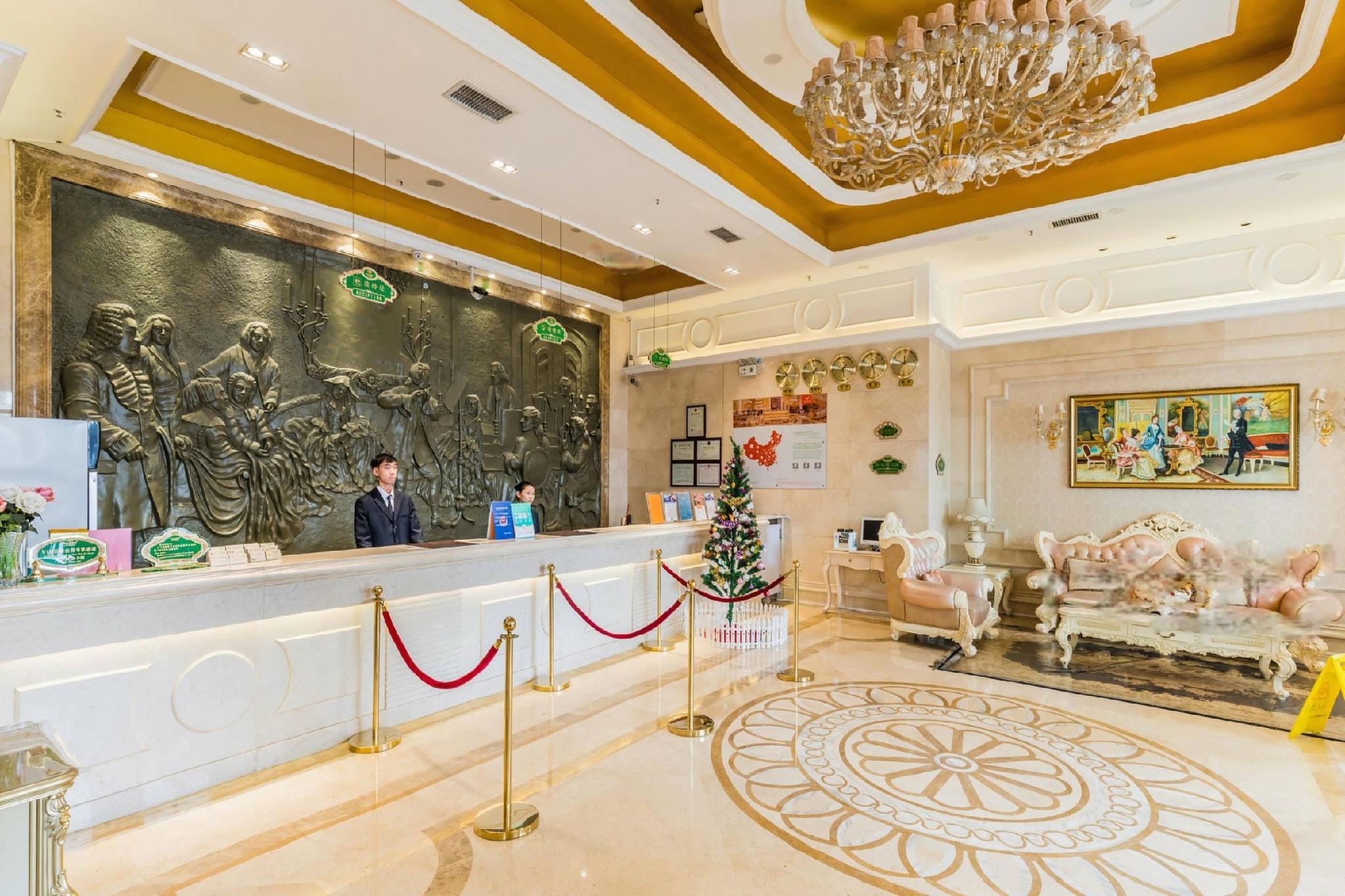 Vienna Hotel Lecong Furniture City Store 8/40