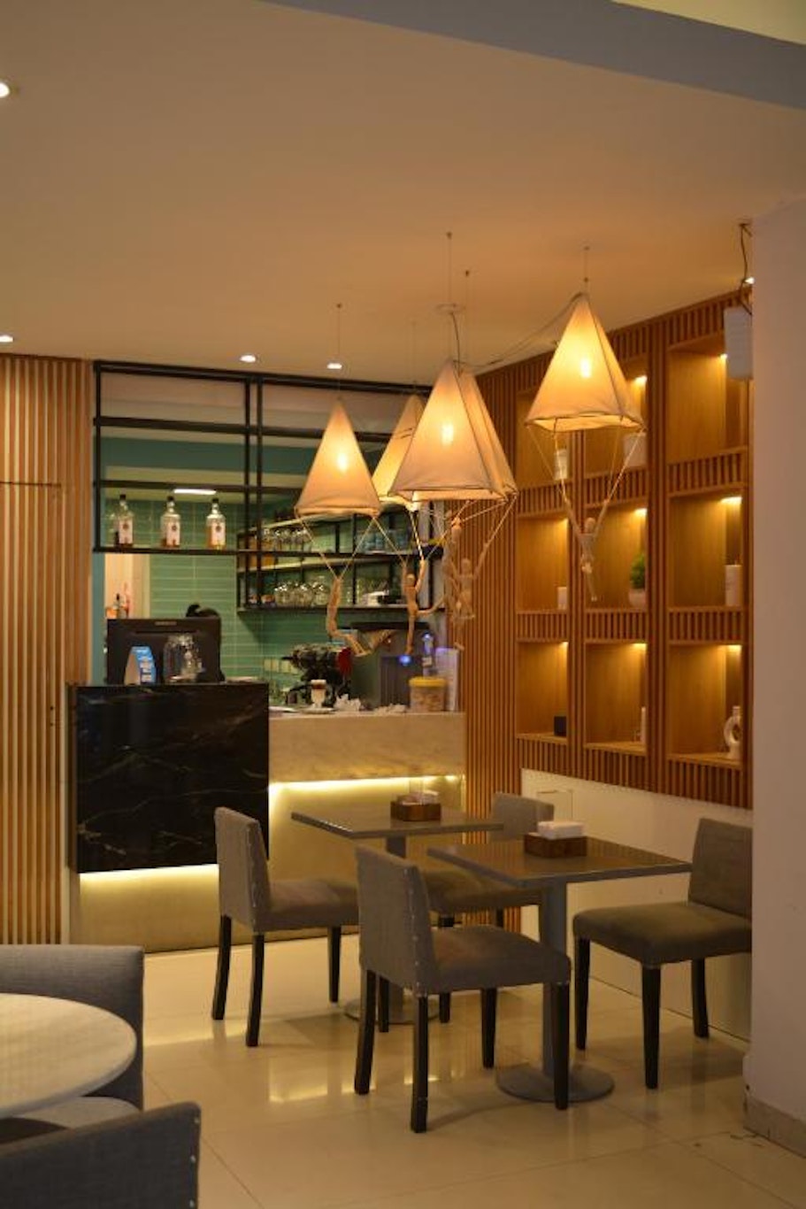 Amerian Tucuman Apart And Suites 36/44