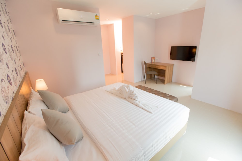 Premium, King Bed