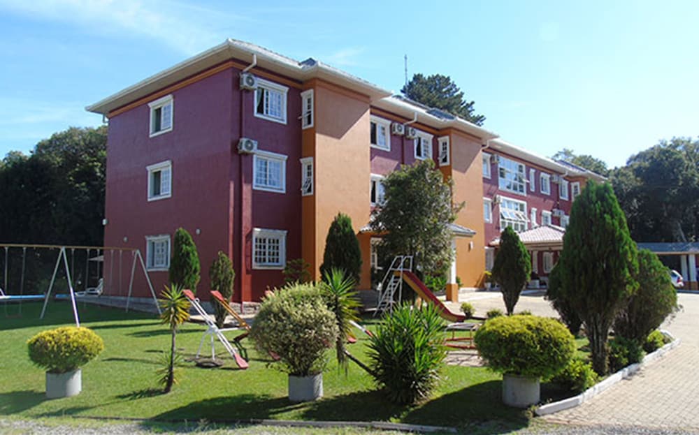 Galo Vermelho Hotel 8/67