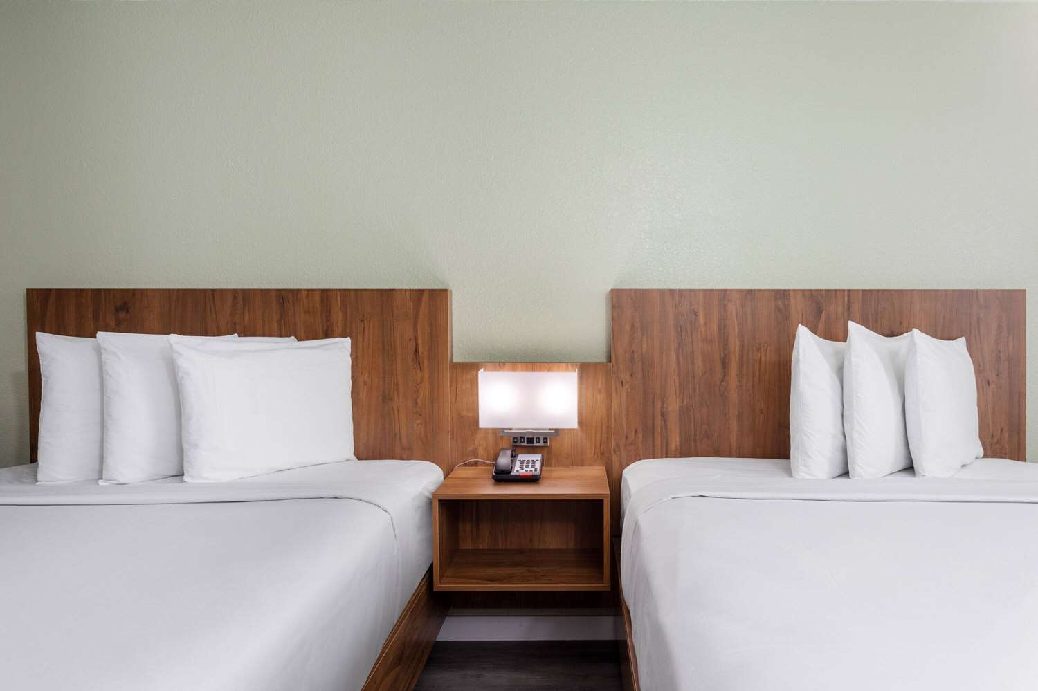 Ramada by Wyndham Altamonte Springs Near I-4 9/39