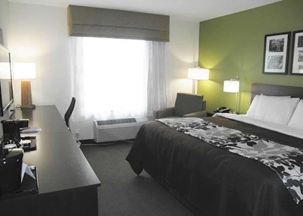Sleep Inn & Suites Belmont / St. Clairsville 14/45
