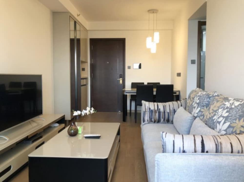 Shengang Executive Apartment (Shenzhen Vanke Yuncheng Store) 9/16
