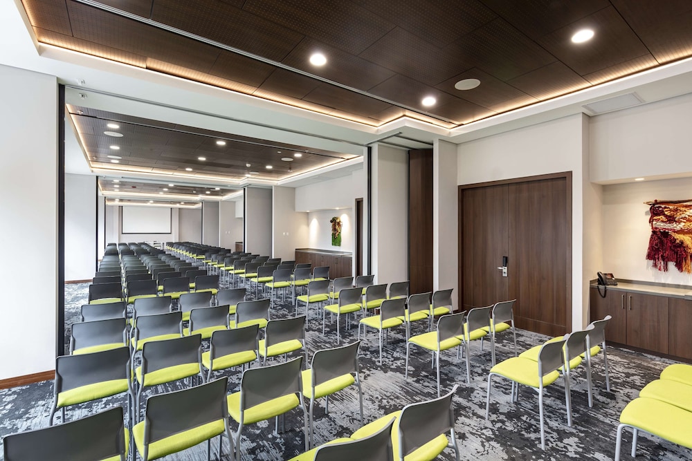 Hyatt Place Bogota Convention Center 45/50