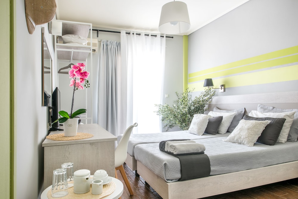 Myrto Hotel 53/90