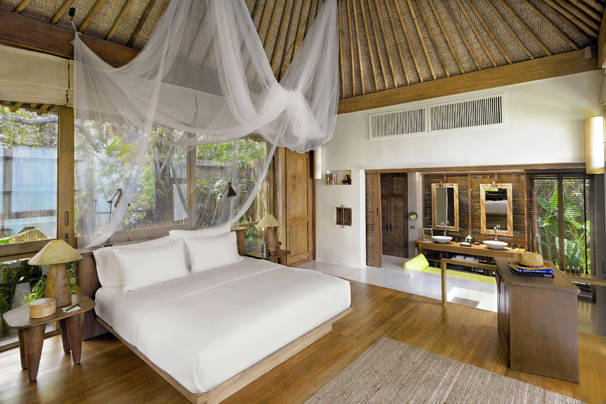 Pool, Villa, Queen Bed, Ocean Front