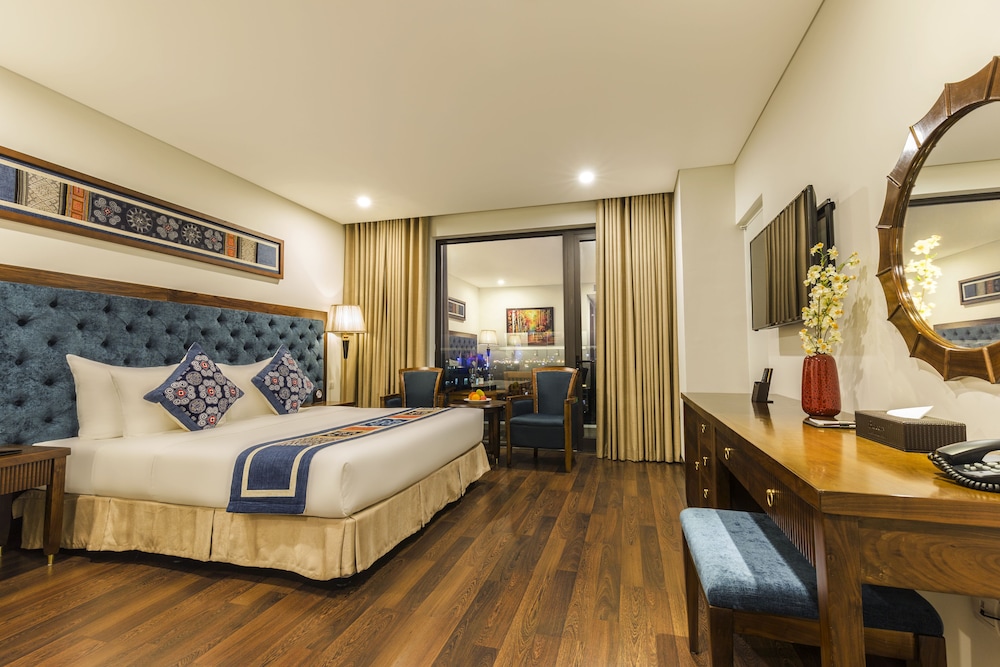 Balcona Hotel Da Nang 27/72