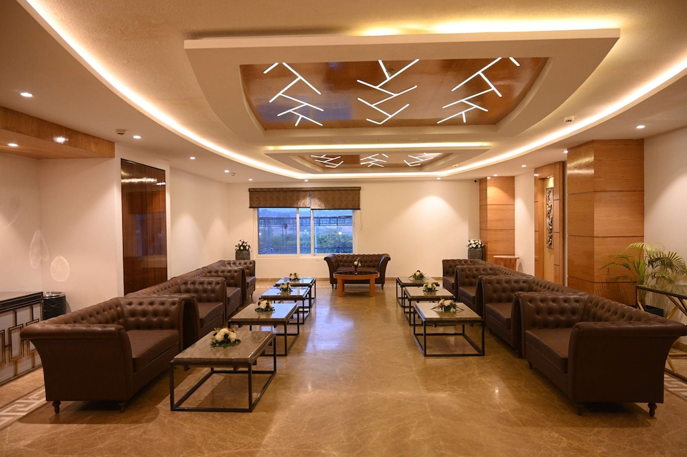 Ramada Plaza by Wyndham Jammu Vijaypur 46/69