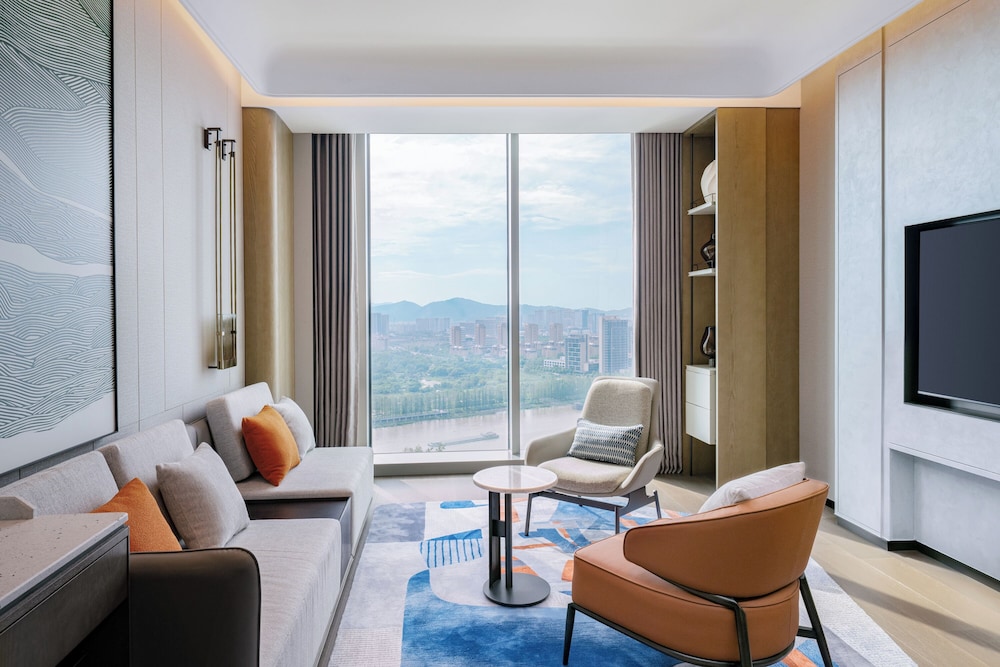 Novotel Huzhou South Taihu Lake 26/28