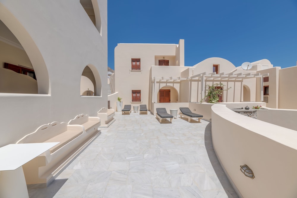 Epavlis Hotel And Spa 35/50