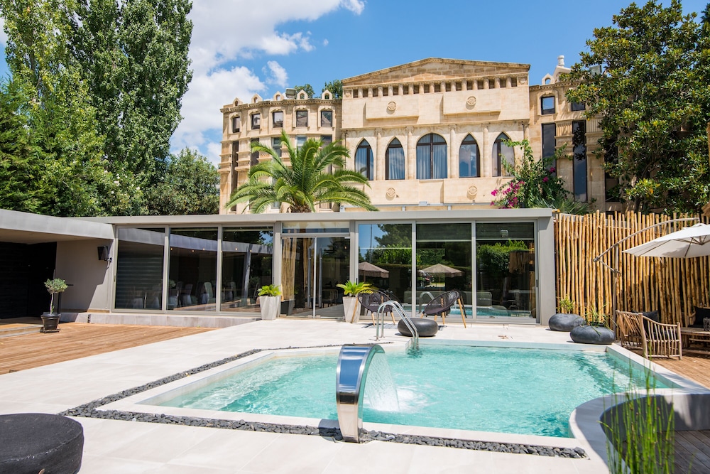 Mikelina Boutique Hotel 64/67