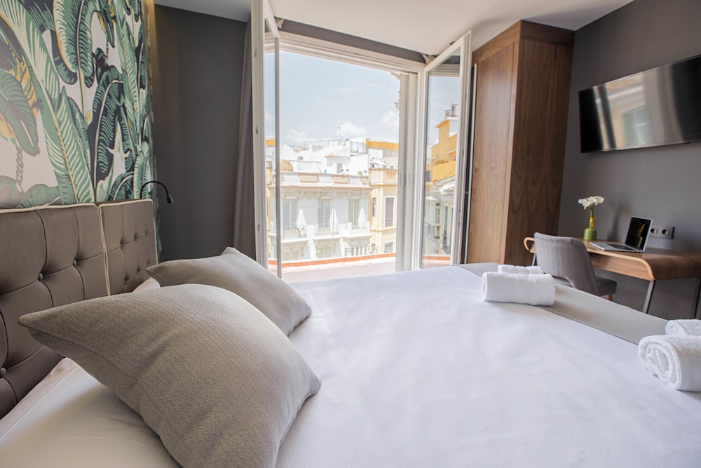 Malaga Premium Hotel 11/70