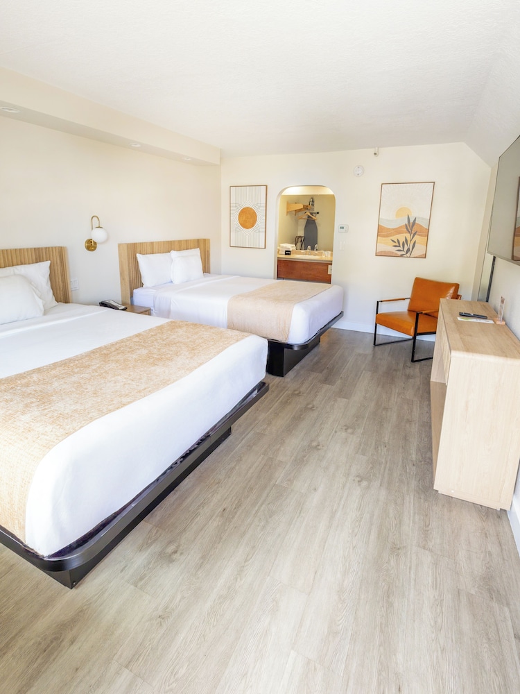 Riverleaf Inn Mission Valley 9/48