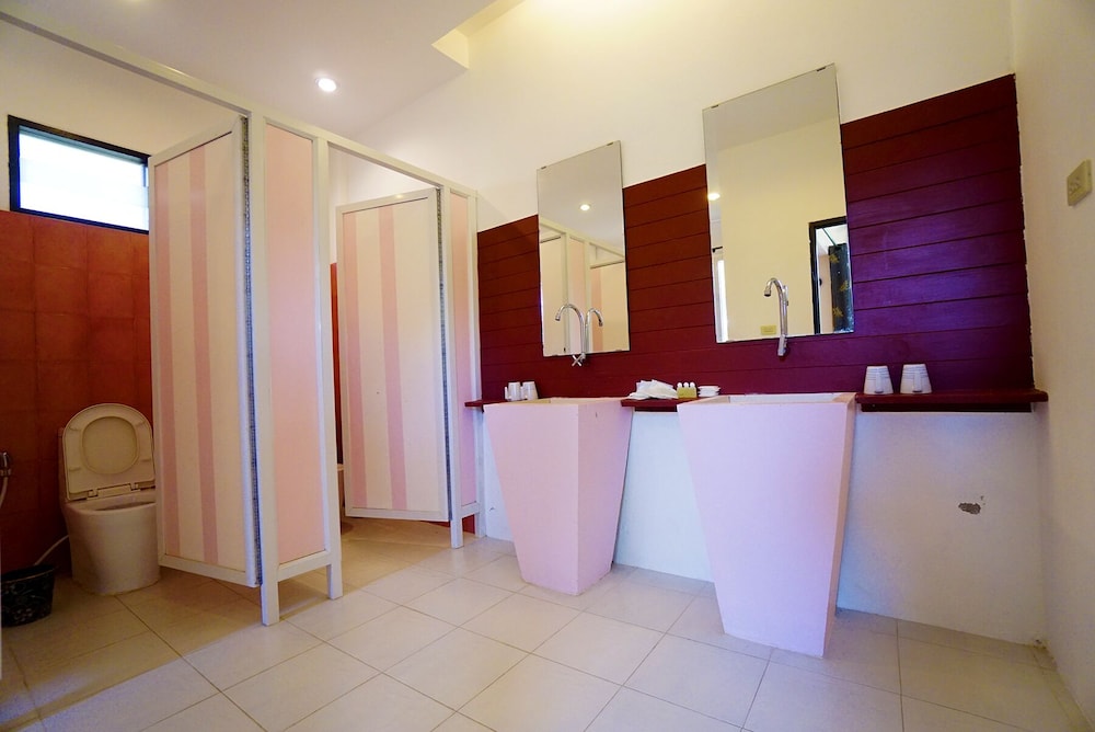 AURORA RESORT KANCHANABURI 50/50