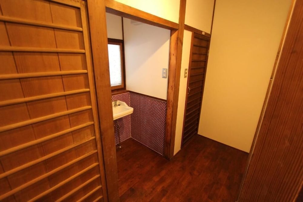 Onomichi Guest House Miharashi-Tei - Hostel 38/72