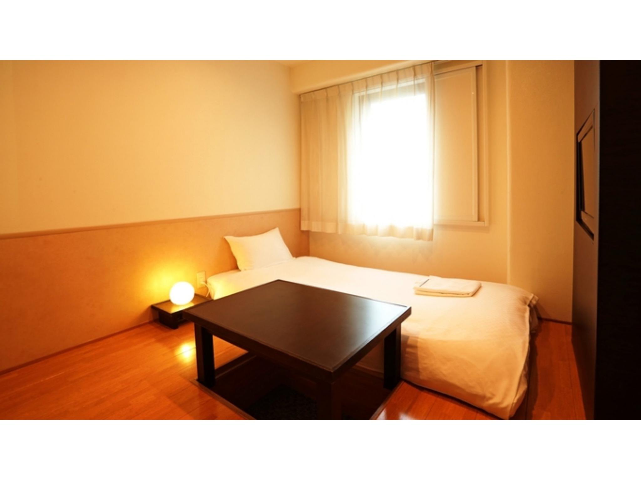 Flat, Single, Futon Bed