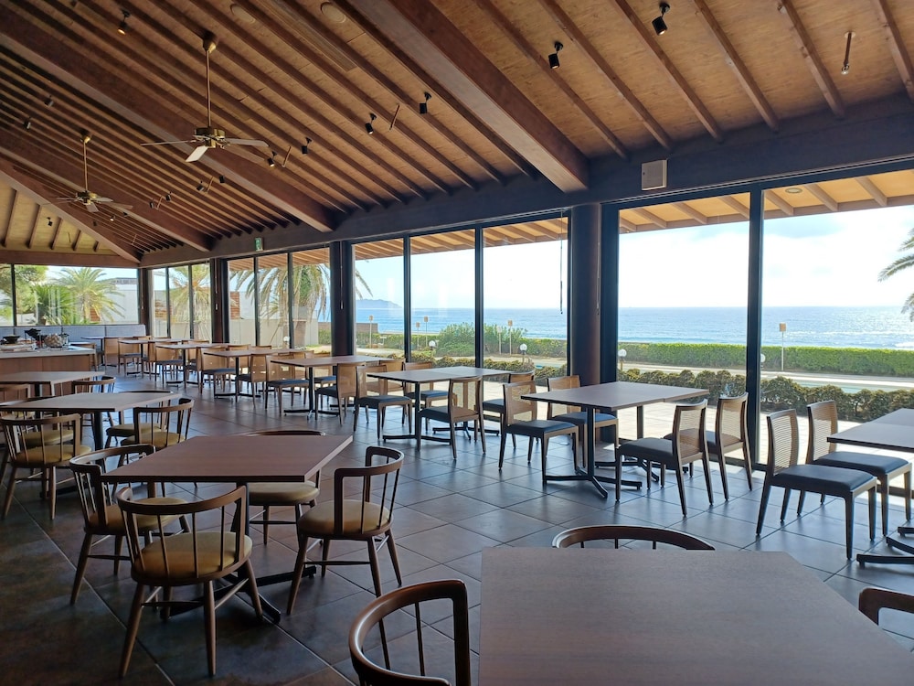 KAMOGAWA GRAND HOTEL 32/49
