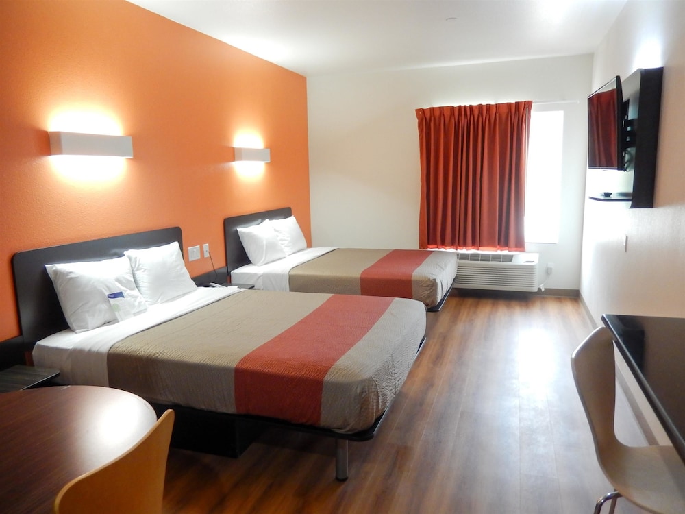 Motel6 Tulsa, OK 20/59