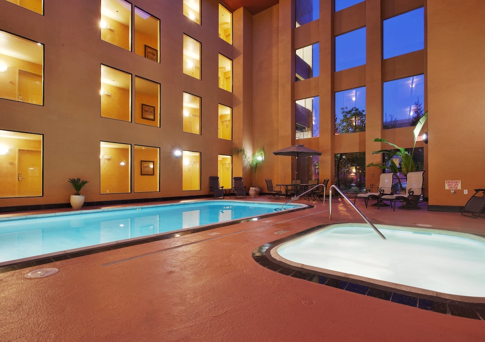 Holiday Inn Express Union City(San Jose) 5/59