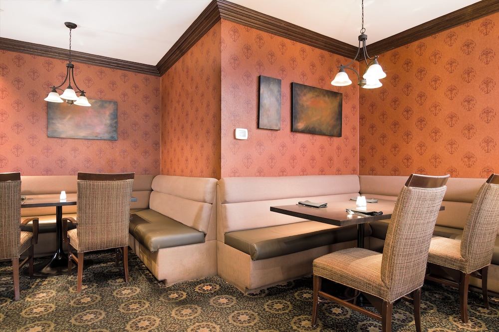 Sinbads Hotel And Suites 46/50