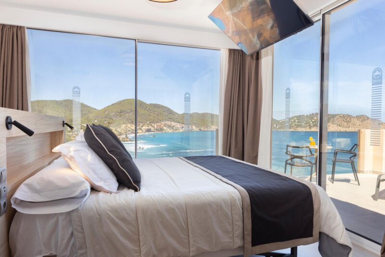 Invisa Hotel Club Cala Verde 24/103