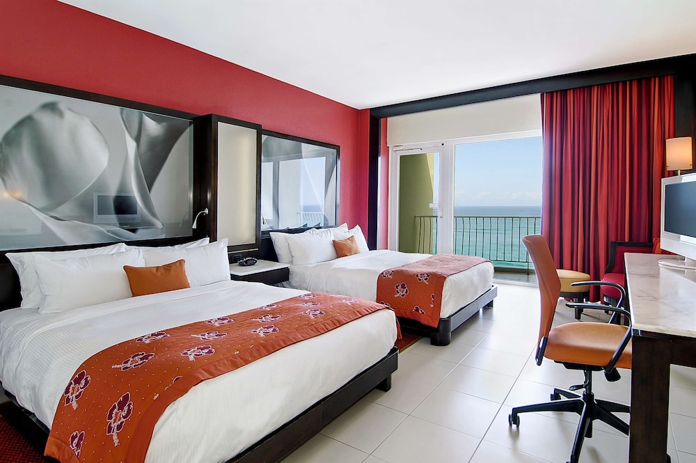 ROOM, 2 QUEEN BEDS, BAY VIEW, BALCONY