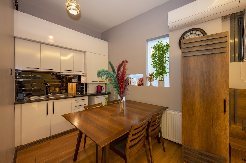 Dorne Suite Taksim 48/50