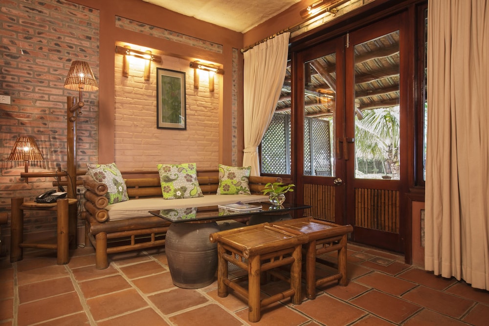 Van Chai Resort 30/50