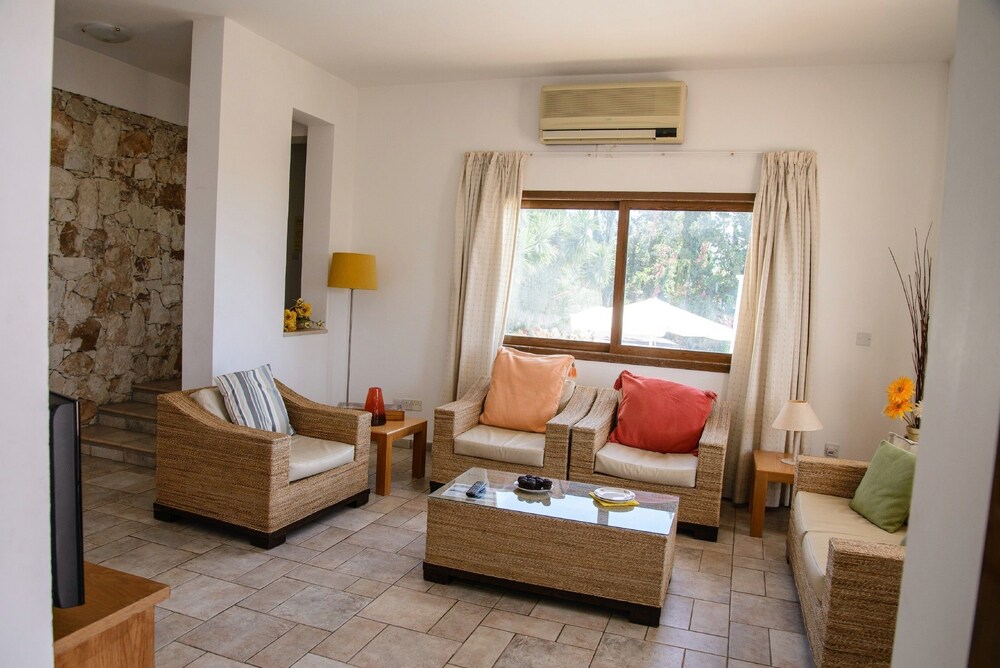 Coral Sun Villas 24/50