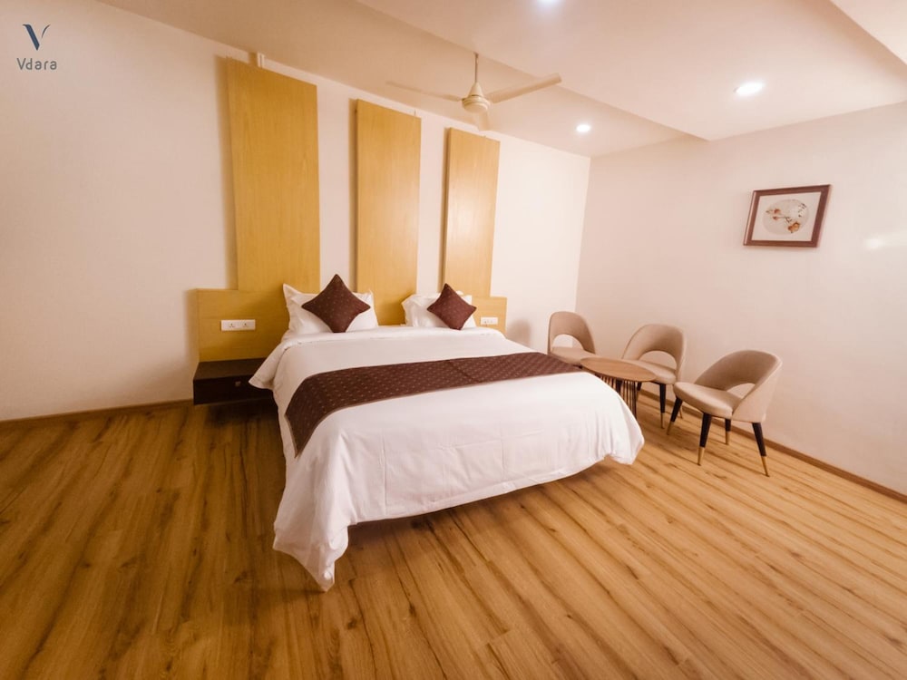Vybrant Hotels 10/32