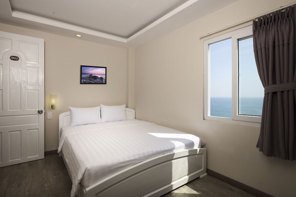 Zen Hotel 12/37