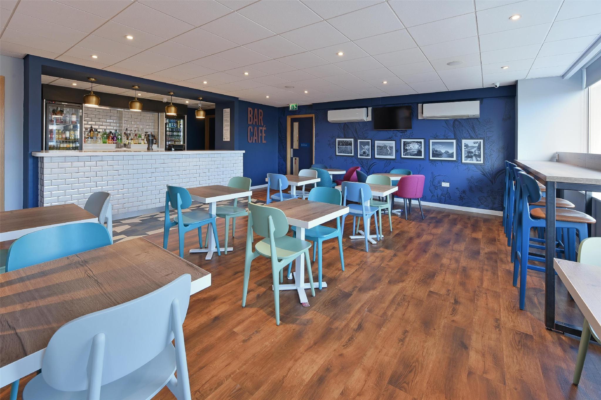Travelodge London Raynes Park 22/31