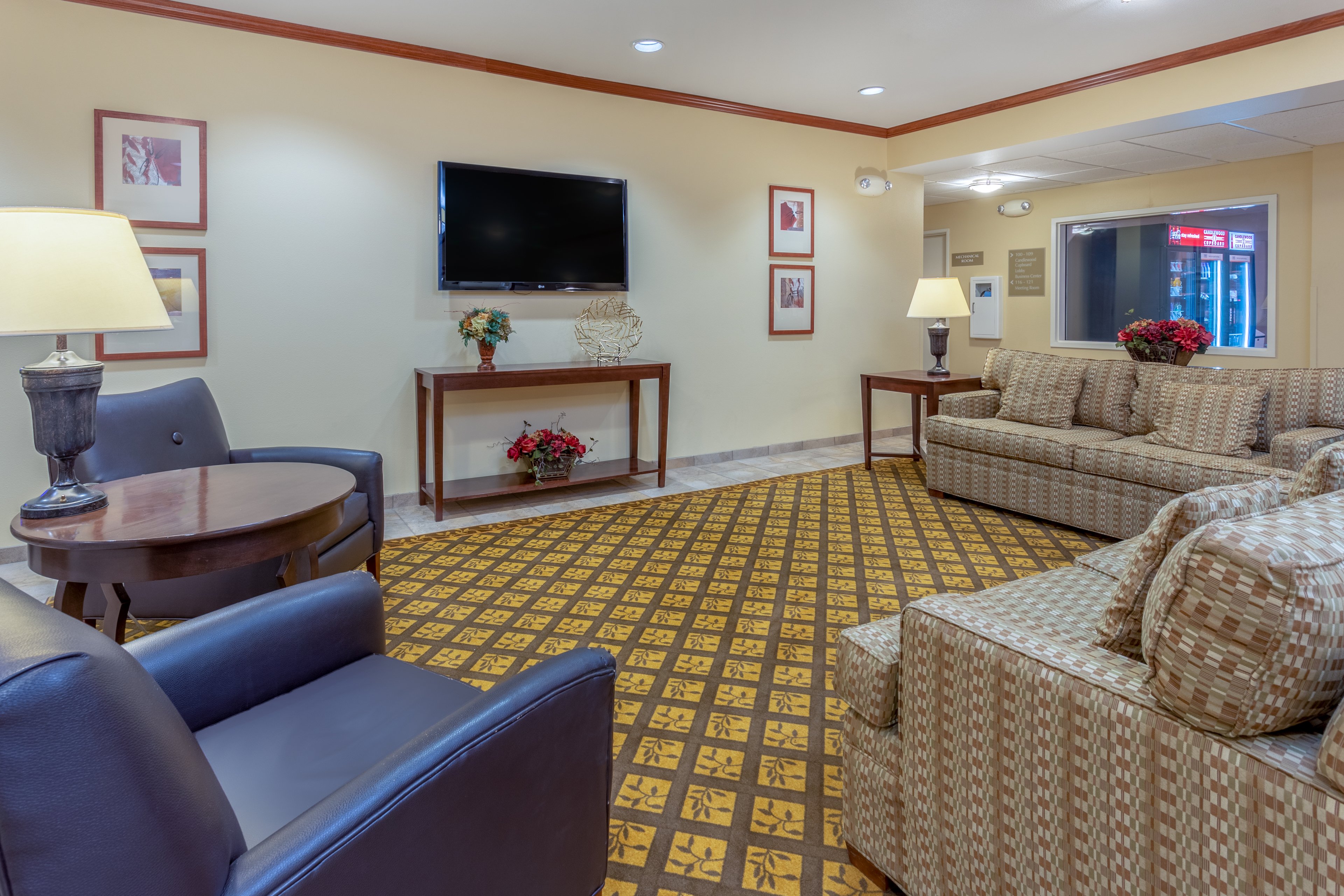 Candlewood Suites Minot 12/20