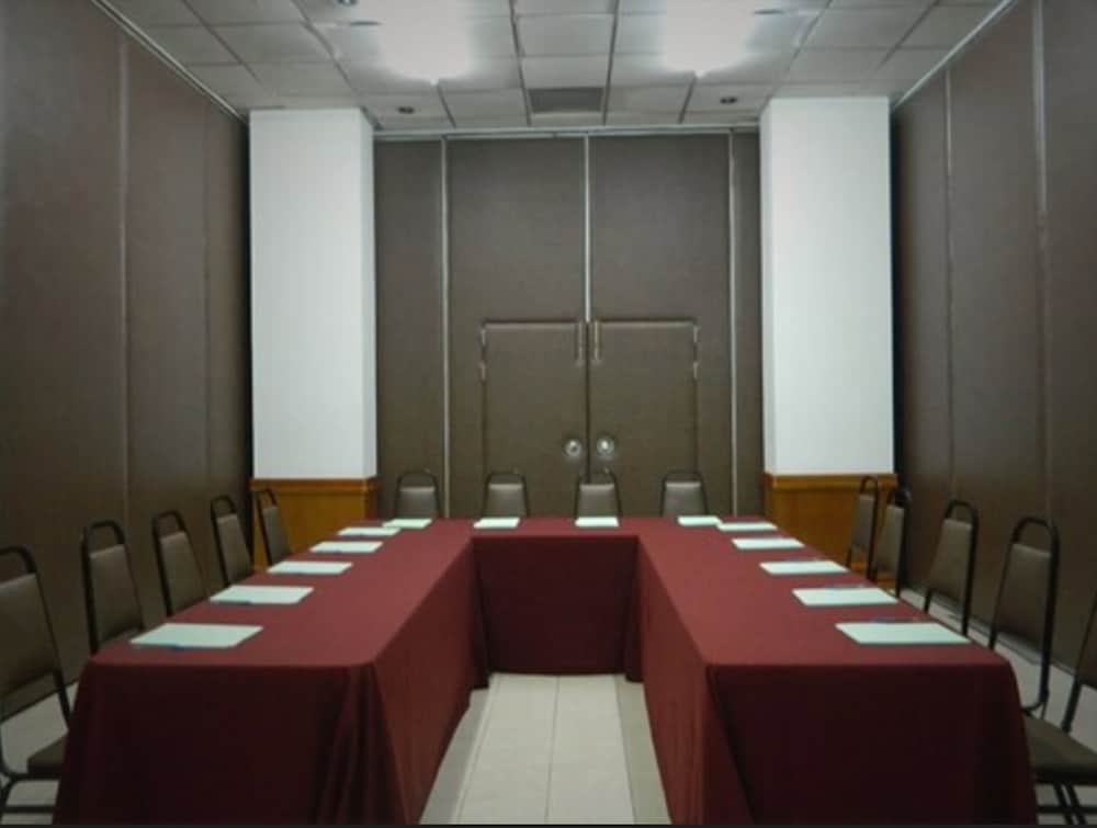 Hotel Enriquez 19/20