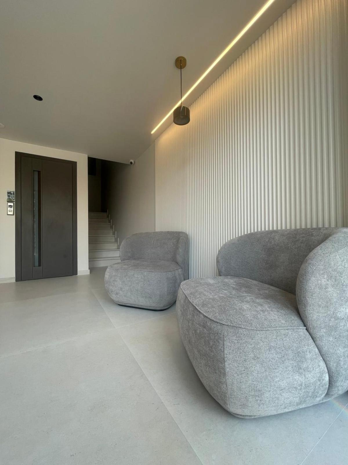 Palladion Boutique 34/50