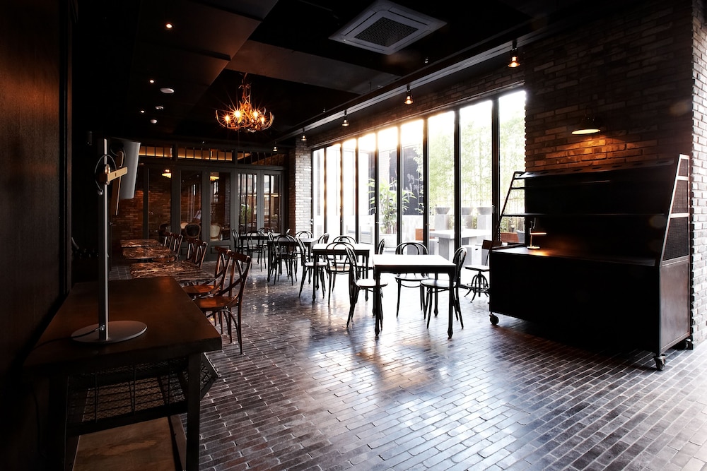 Lee Design Hotel 50/74
