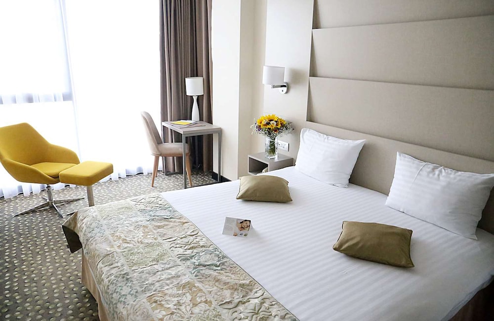 Leonardo Hotel Bucharest City Center (ex Golden Tulip Victoria) 3/38