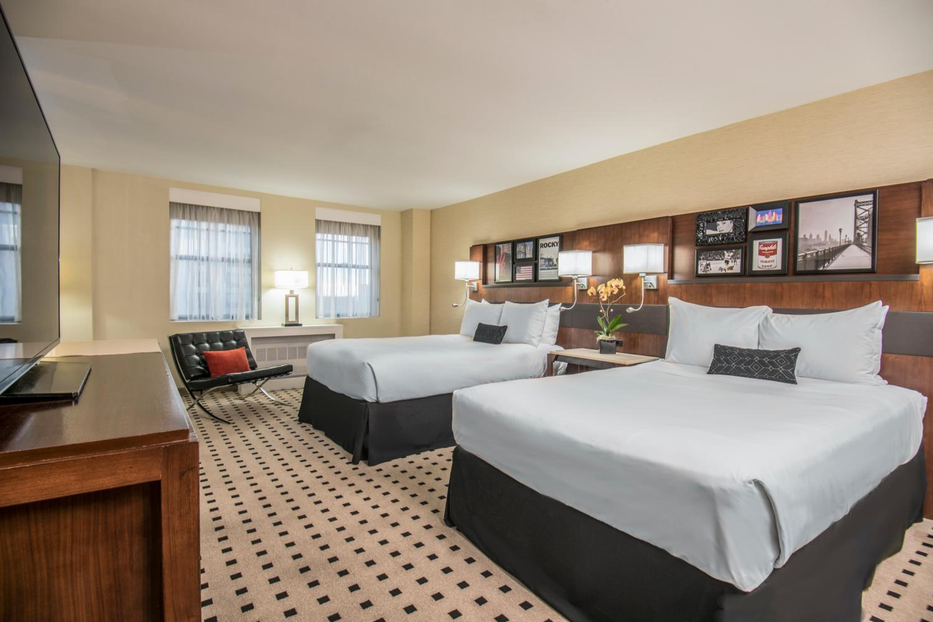 Signature, King Bed, Sofa