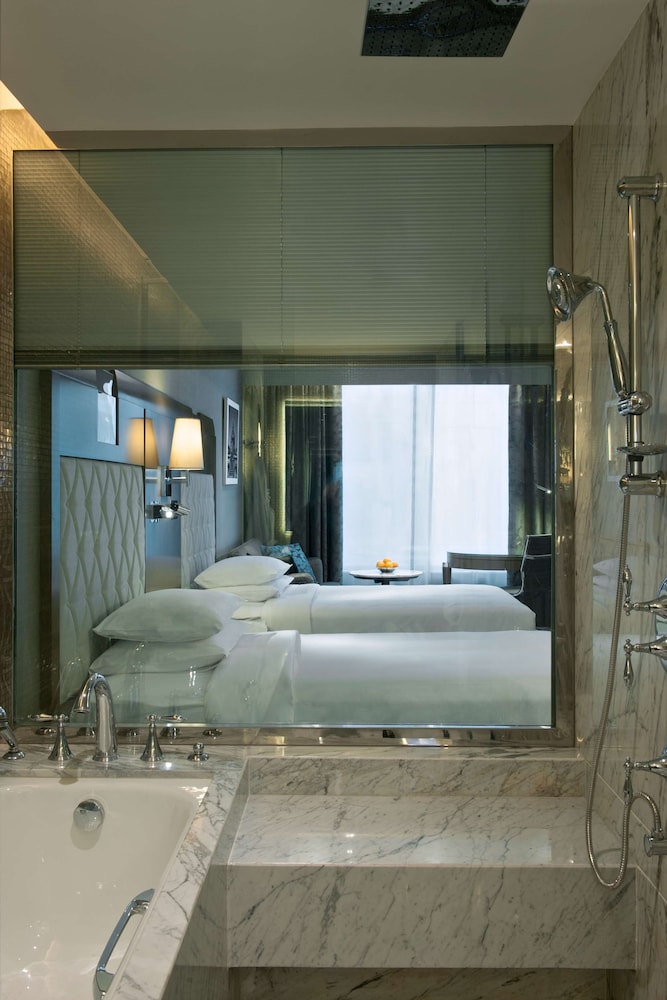 HYATT REGENCY LUDHIANA 74/75