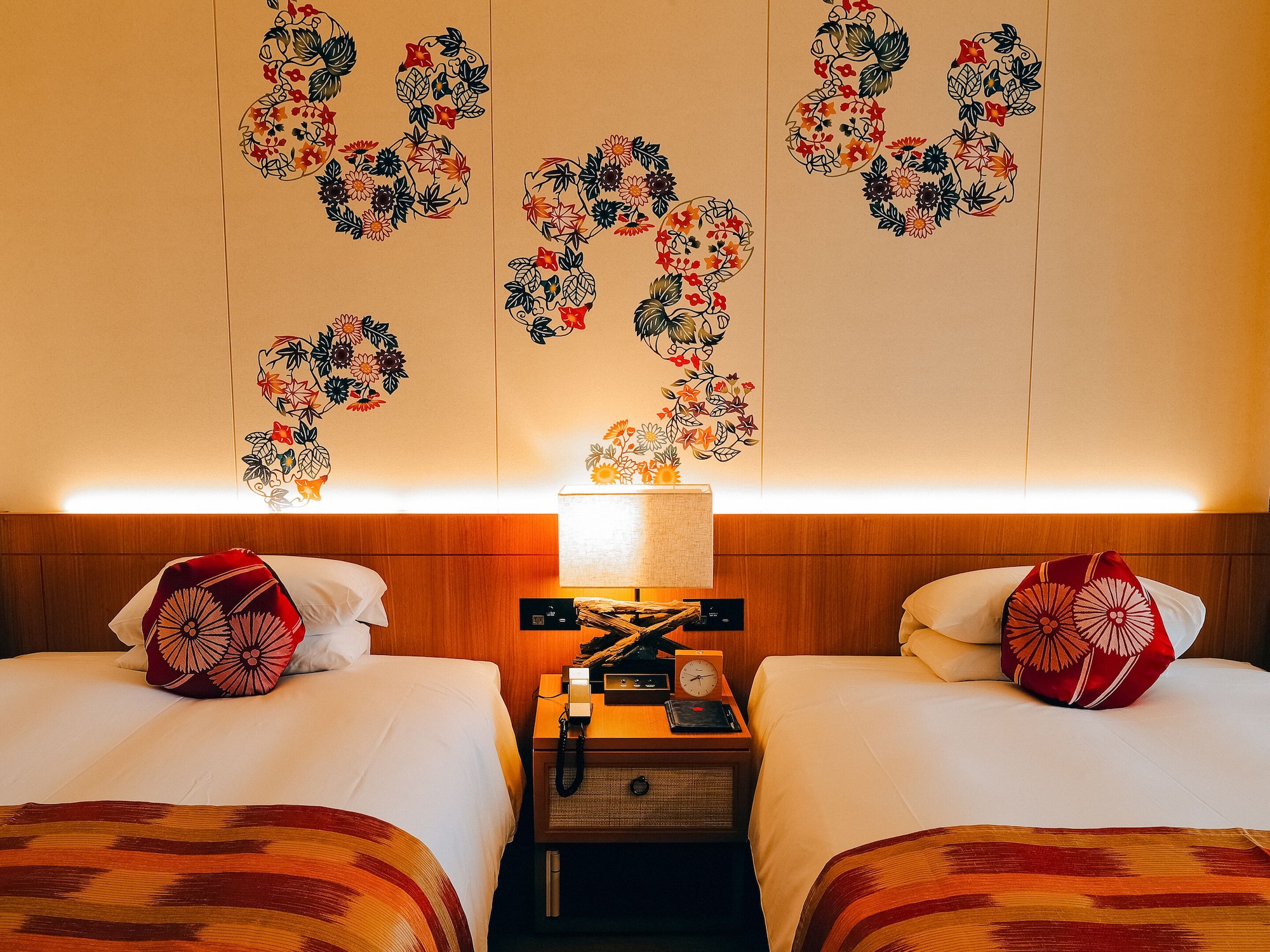 Twin Beds, Garden View, Ocean Wing