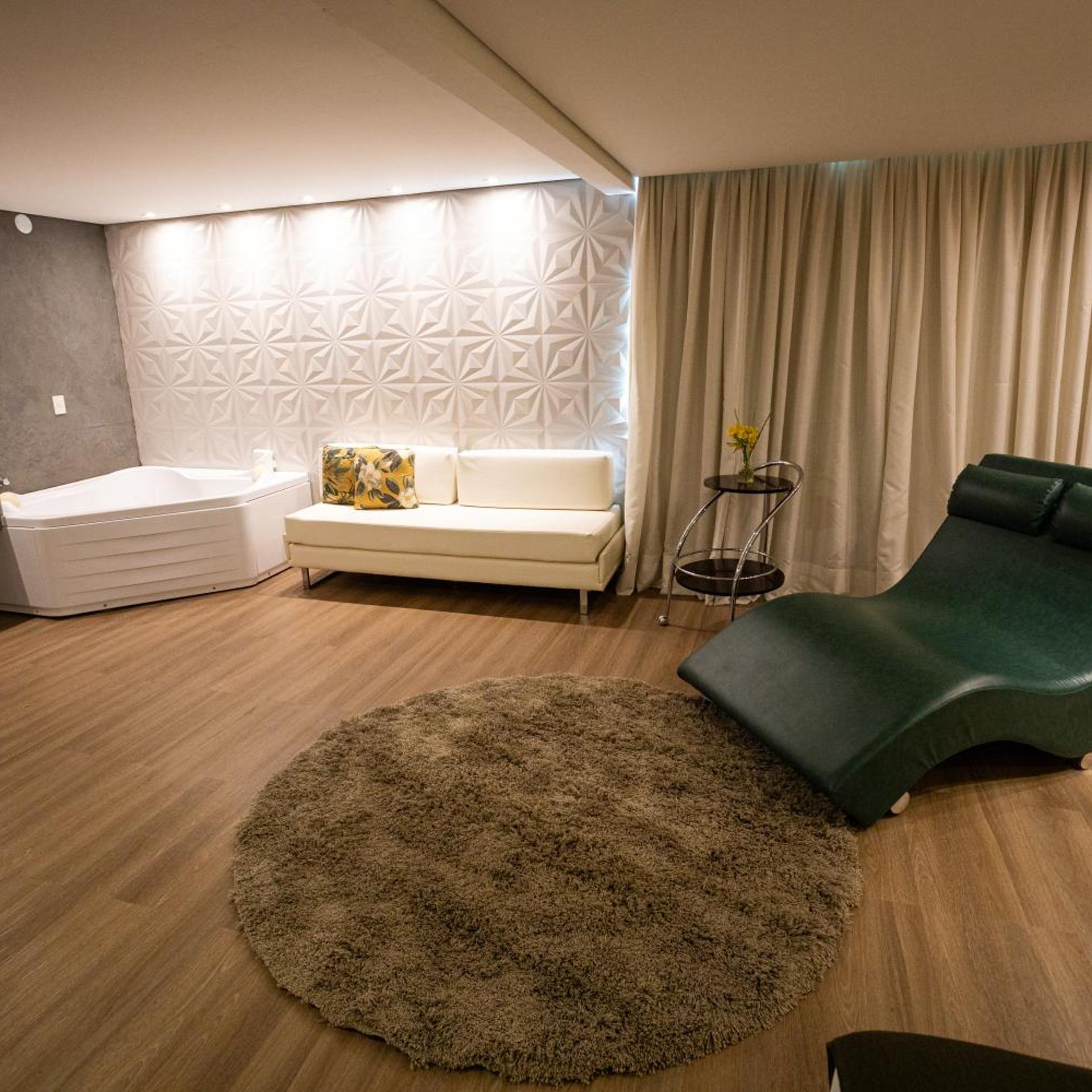 Alfa Hotel 26/50