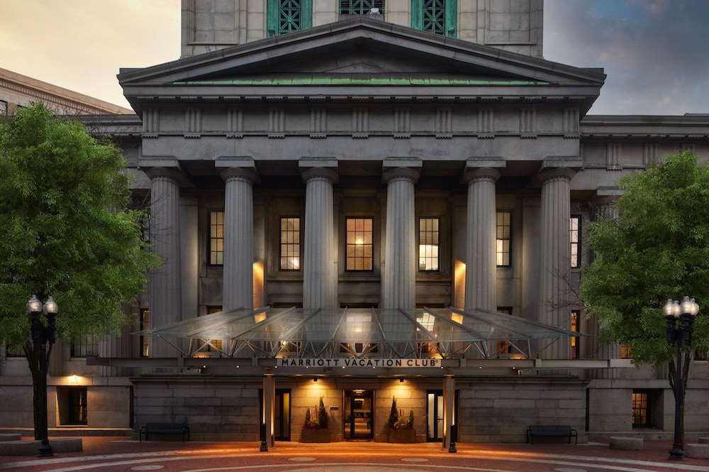 Marriott Vacation Club Pulse at Custom House, Boston 6/45