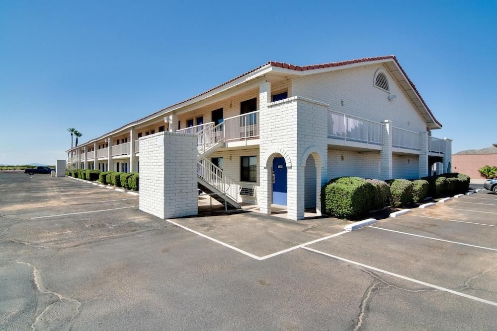 Motel6 Eloy, AZ - Casa Grande 54/60
