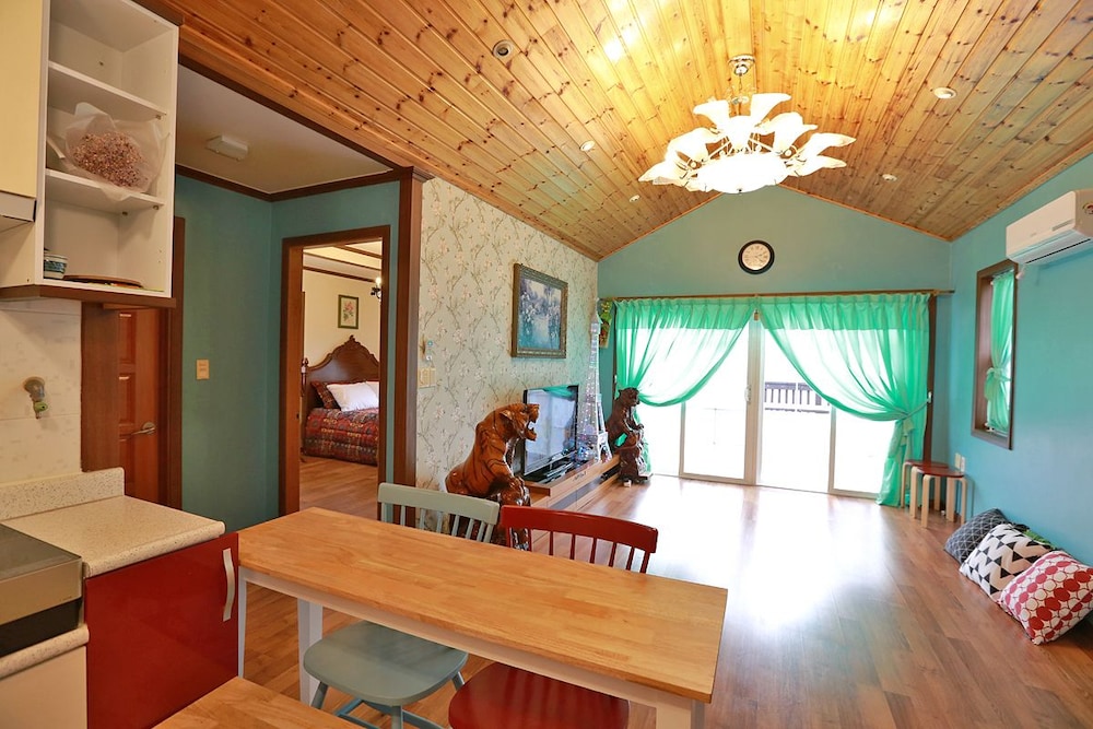 Pyeongchang Green Castle Pension 12/39
