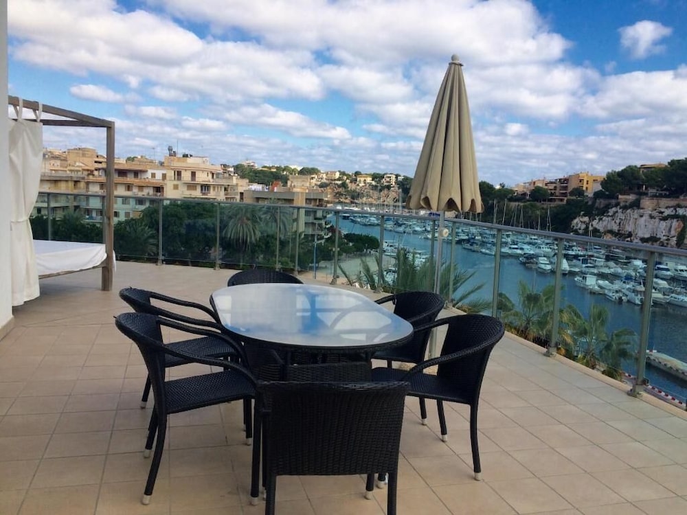 Porto Drach Aparthotel & Suites 38/47