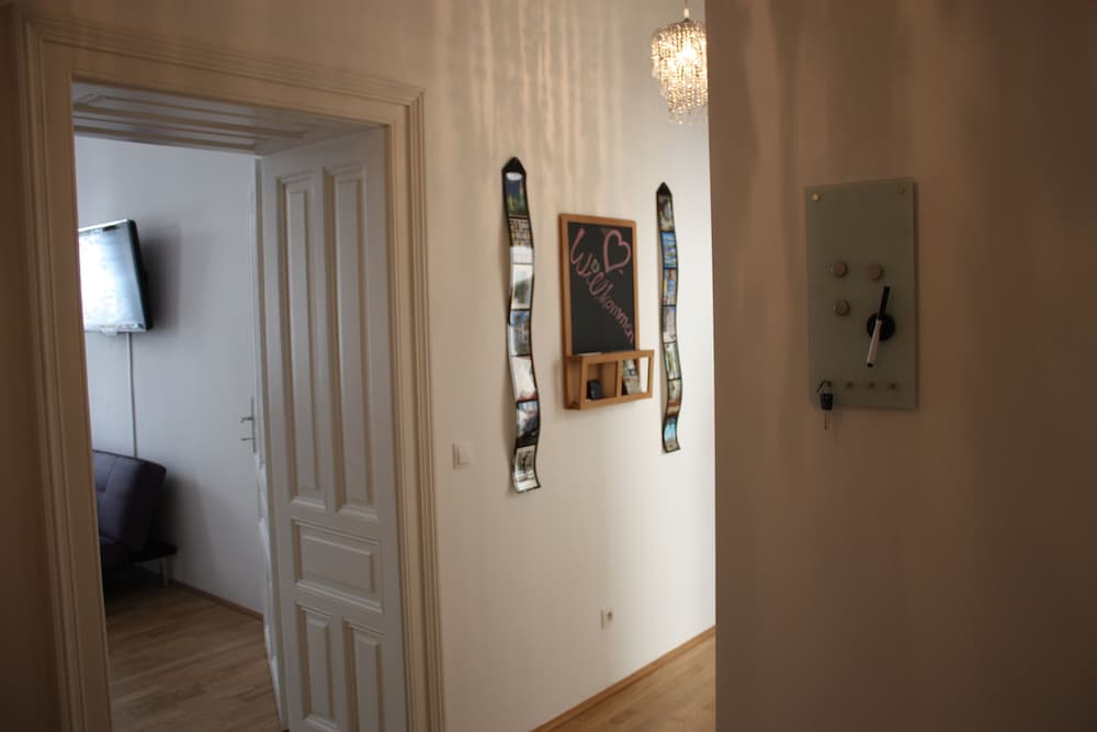 GoVIenna Modern Apartment 3/17