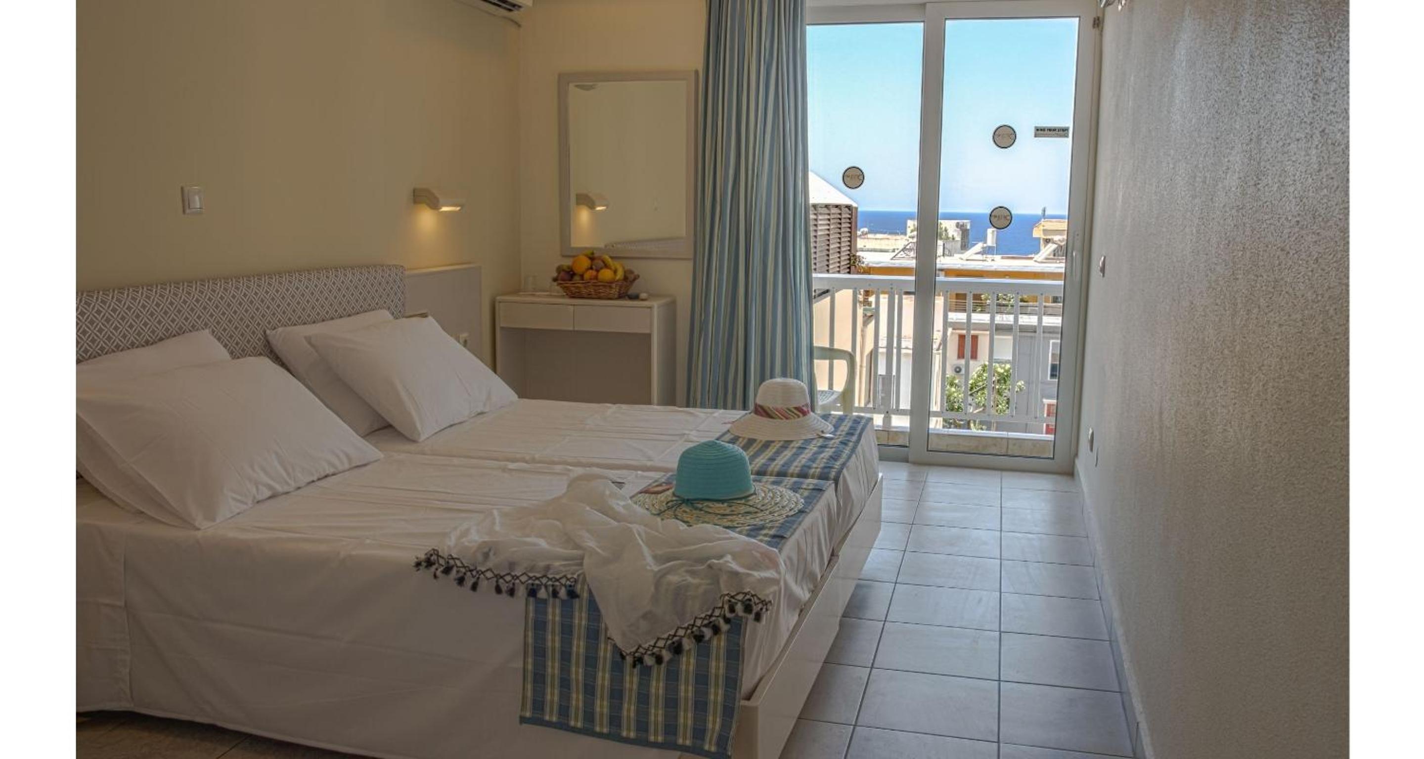 غرفة قياسية بإطلالة على المدينة، Majestic Hotel Adults Only 4/10