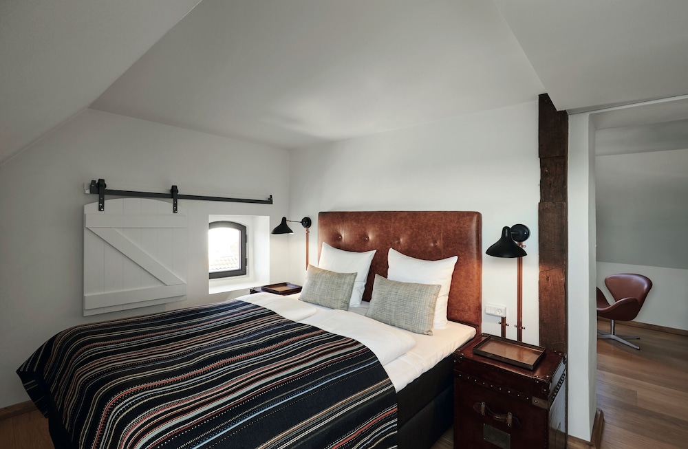 JUNIOR SUITE, DELUXE