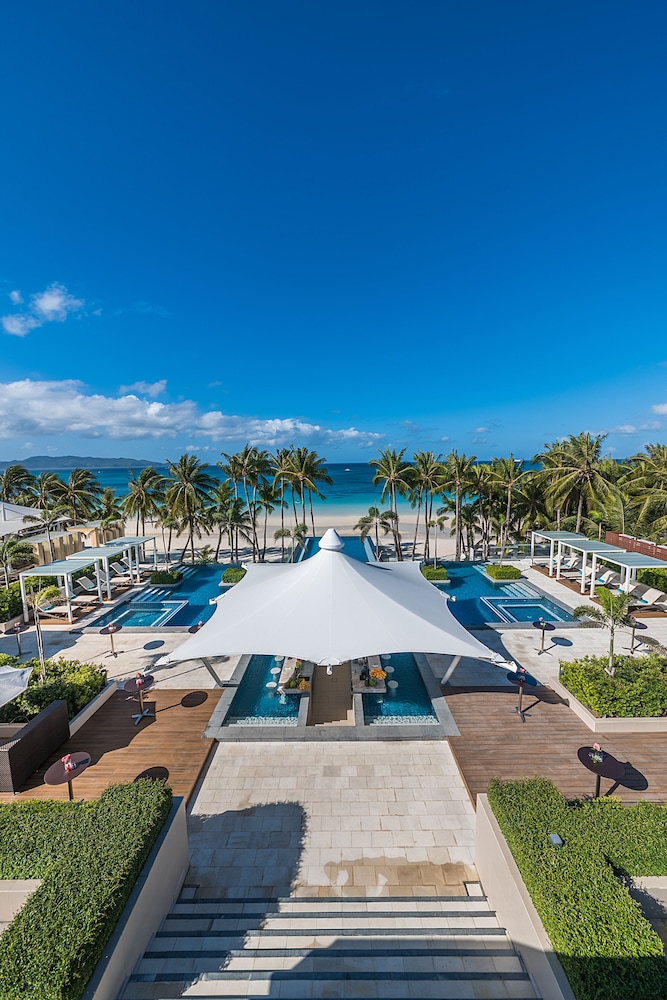 Henann Crystal Sands Resort 9/40